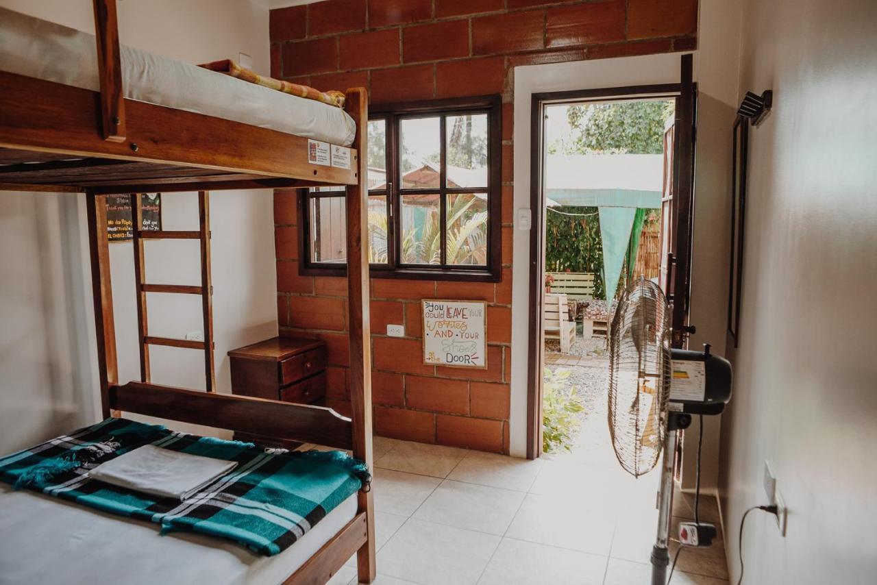 Esperanto Bed & Breakfast Surf Hostel Montañita Екстериор снимка