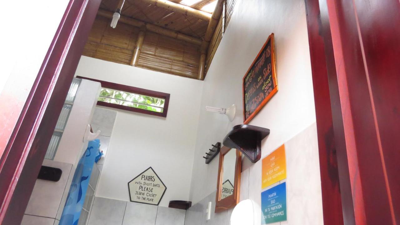 Esperanto Bed & Breakfast Surf Hostel Montañita Екстериор снимка