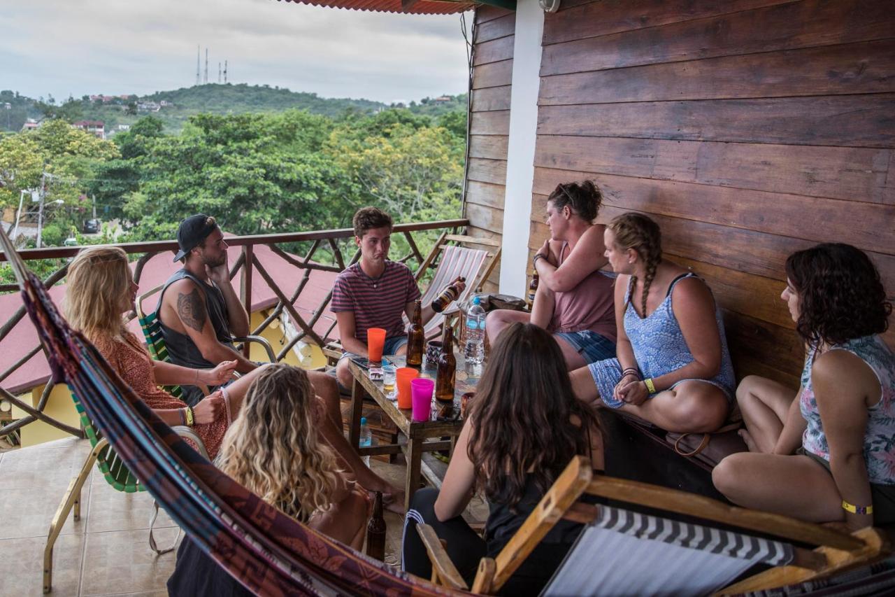 Esperanto Bed & Breakfast Surf Hostel Montañita Екстериор снимка