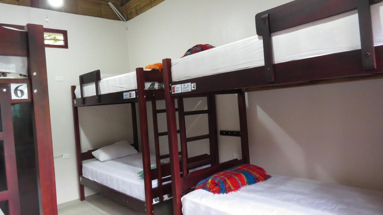 Esperanto Bed & Breakfast Surf Hostel Montañita Екстериор снимка